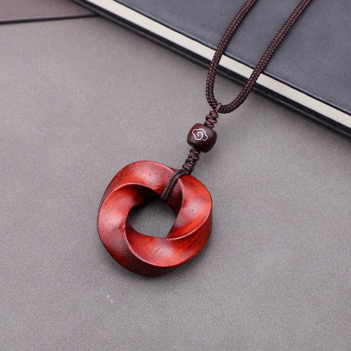 Buddha Stones Collier pendentif en corde d'éternité avec nœud infini en bois de santal rouge - Bois de santal rouge (Bénédiction ♥ Richesse) - image 0