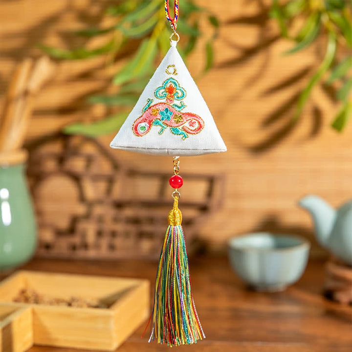 Buddha Stones Broderie Zongzi Triangle Scorpion Décoration Animal Mignon - Gecko blanc - image 17