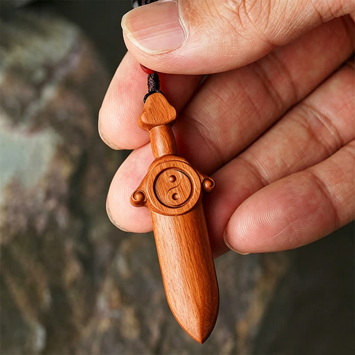 Buddha Stones Porte-clés en bois de jujubier avec épée gravée représentant l'équilibre Yin Yang - image 9