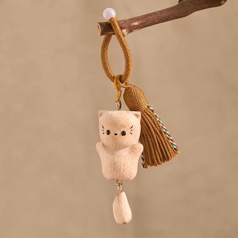 Buddha Stones Porte-clés chat porte-bonheur en bois de hêtre, pompon fait main - image 3