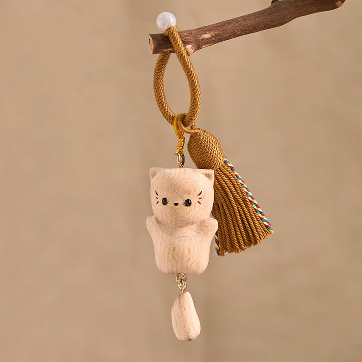 Buddha Stones Porte-clés chat porte-bonheur en bois de hêtre, pompon fait main - image 3