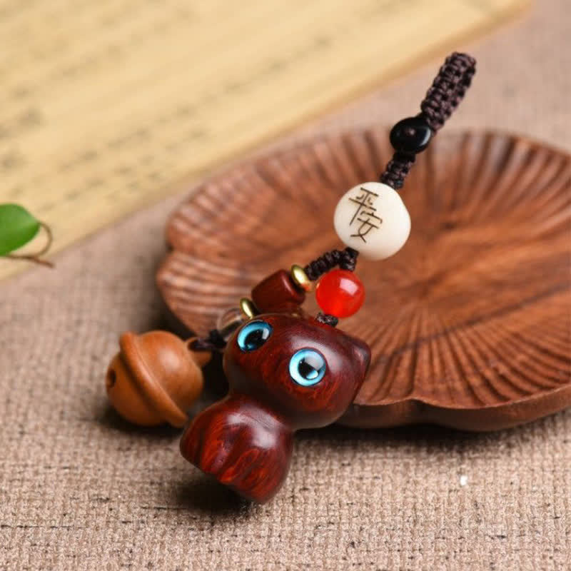 Buddha Stones Porte-clés clochette de protection pour chat sculptés à la main en bois d'ébène et en bois de santal rouge - image 3