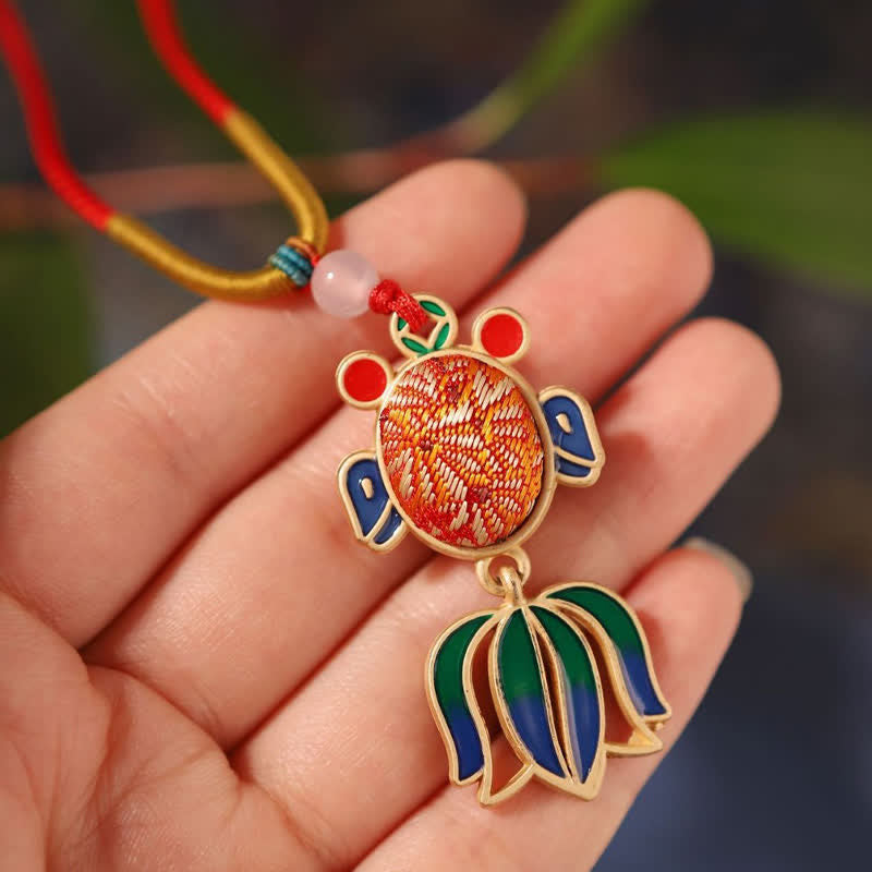 Buddha Stones Collier Guofeng - Pendentif en émail à motif de poisson koi en brocart Song - image 0