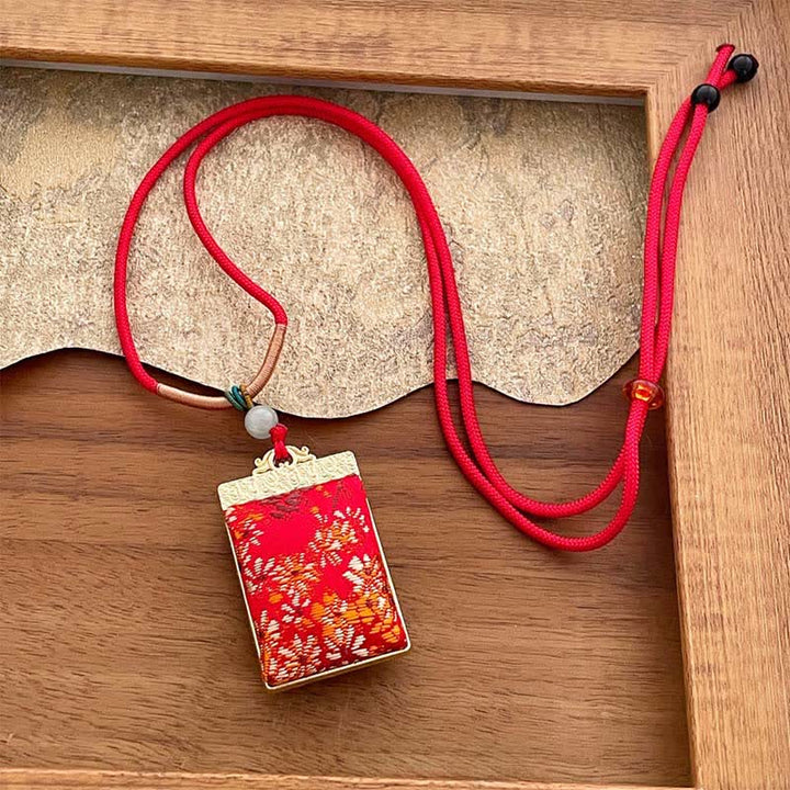 Buddha Stones Collier rectangulaire tressé à motif floral en brocart Song Harmony - Rouge (même teinte – motif variable) - image 4