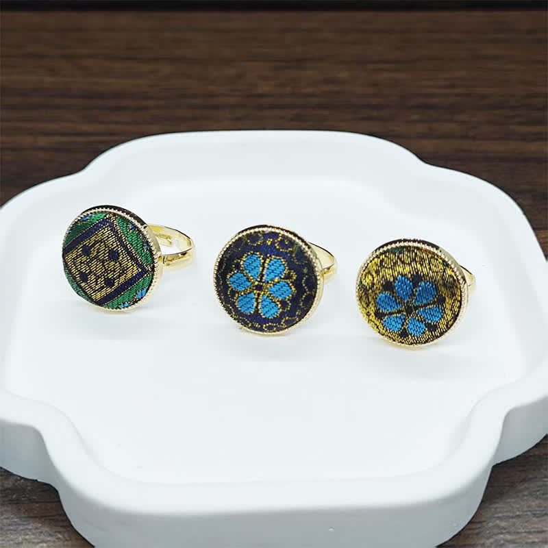 Buddha Stones Bague ronde ajustable en brocart à motif floral fait main, ornée d'un symbole de bénédiction - image 12