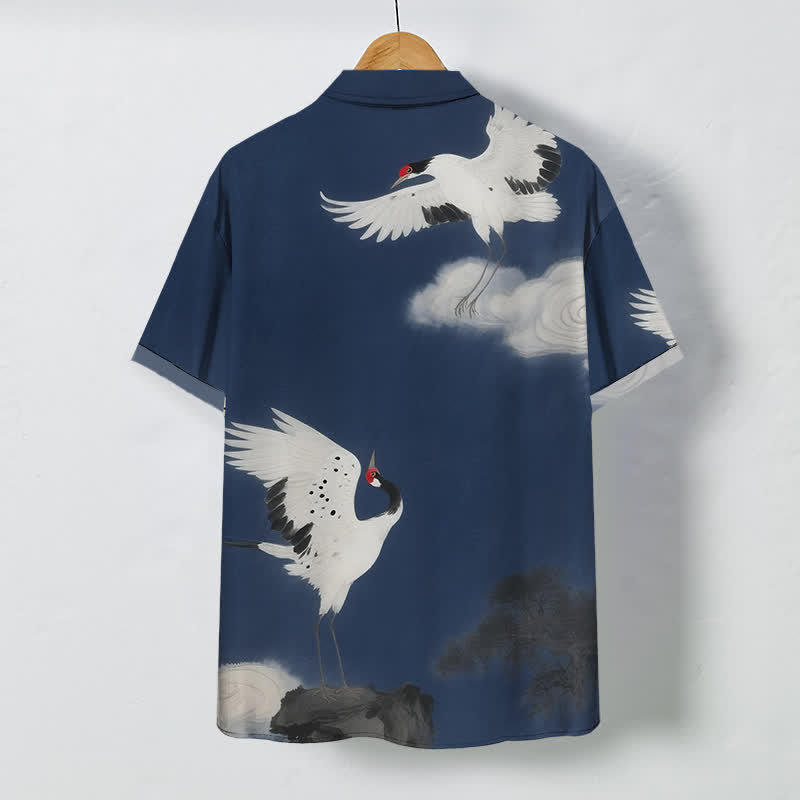Buddha Stones Chemise à manches courtes pour homme, infroissable, avec boutons à motif de grues blanches volantes et de nuages. - image 1