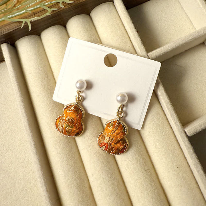 Buddha Stones Boucles d'oreilles pendantes artisanales Song Brocade Pearl Gourde Healing Stud Stud Earrings - Orange (même teinte – motif variable) - image 7