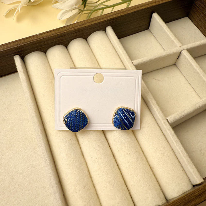 Buddha Stones Boucles d'oreilles carrées géométriques de protection en brocart Song fait main - Bleu marine (même teinte – motif variable) - image 4