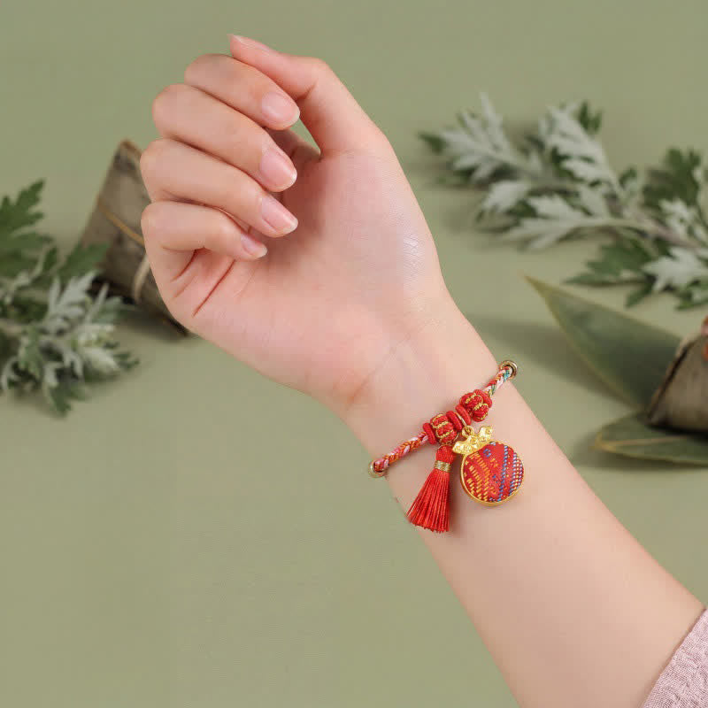Buddha Stones Bracelet tressé Zongzi en brocart rouge Song rouge à cinq couleurs, porte-bonheur, avec breloque cadenas chinois, pomme, bourse et calebasse. - image 8