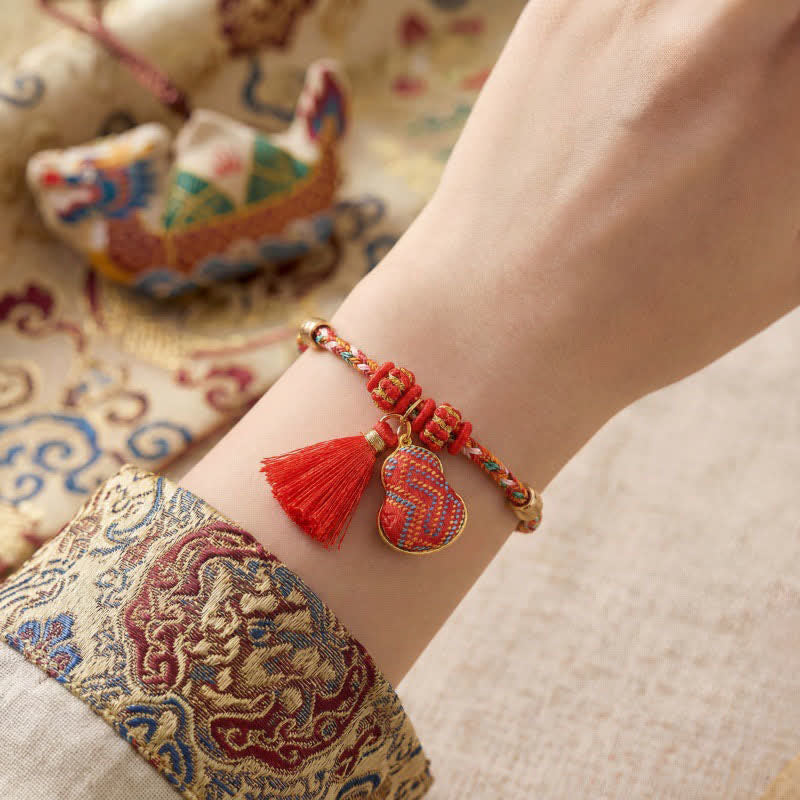 Buddha Stones Bracelet tressé Zongzi en brocart rouge Song rouge à cinq couleurs, porte-bonheur, avec breloque cadenas chinois, pomme, bourse et calebasse. - image 14