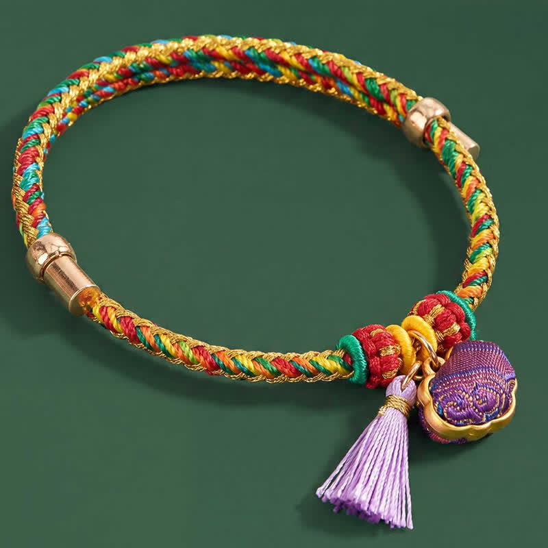 Buddha Stones Bracelet ajustable en brocart violet à cinq couleurs, orné d'un cadenas chinois et d'un pendentif porte-bonheur en forme de pomme, de calebasse ou de zongzi, tissé à la main. - image 9