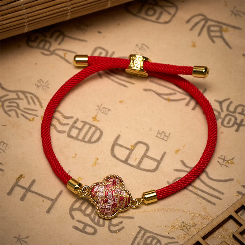 Buddha Stones Bracelet porte-bonheur en brocart à quatre feuilles et fil rouge - image 2