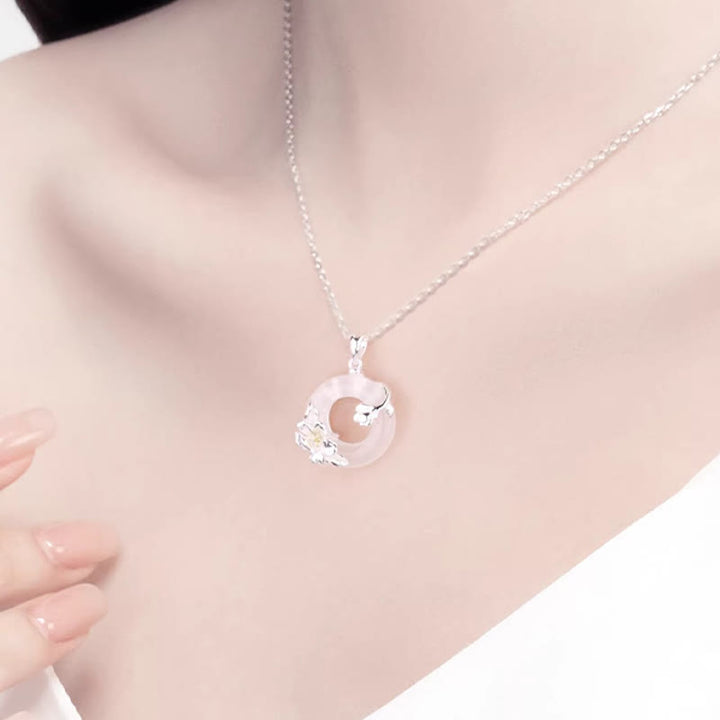 Buddha Stones Collier Pureté Camélia Paix en Calcédoine Blanche avec Boucle de Paix - image 4