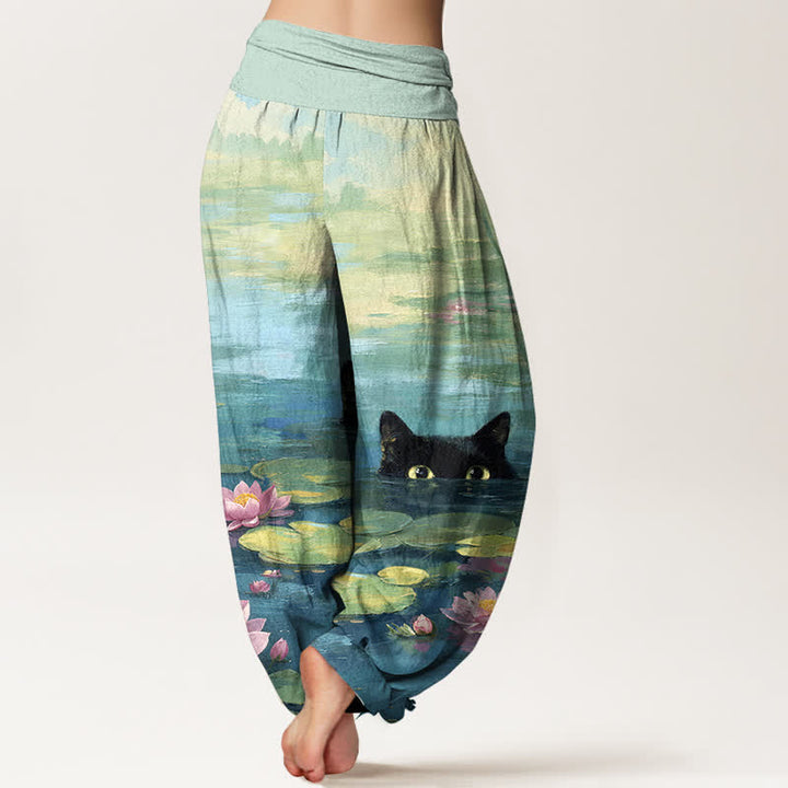 Buddha Stones Pantalon harem à taille élastique pour femme, motif chat et lotus dans un étang, en coton - image 1
