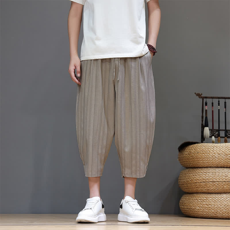 Buddha Stones Pantalon Capri rayé à cordon de serrage et poches pour homme, style sarouel, été décontracté. - image 1