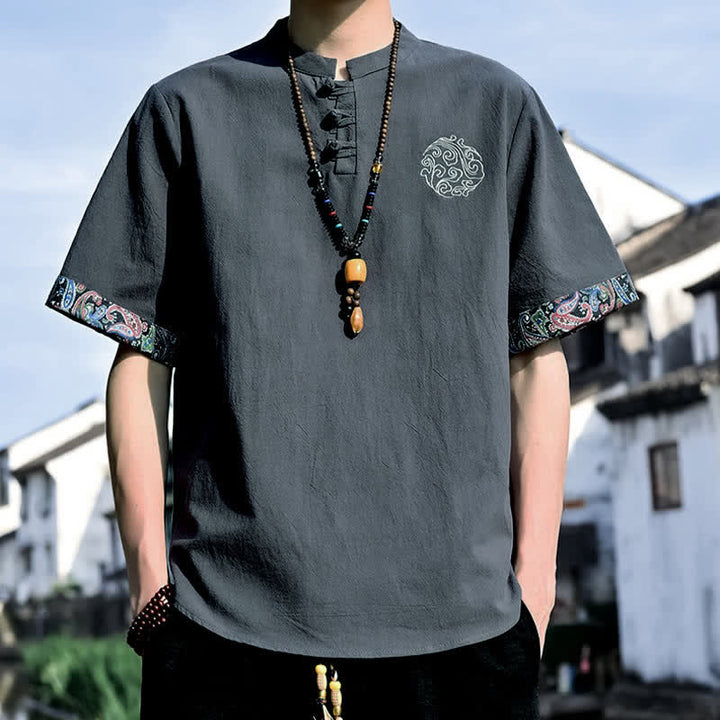 Buddha Stones Chemises à manches courtes pour hommes, style Tang, décontractées, avec boutons grenouille brodés, été - Gris sombre - US/UK/AU46, EU56 (5XL) - image 1