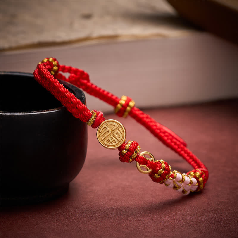 Buddha Stones Bracelet de bénédiction avec pièces de cuivre et fil rouge à l'effigie du personnage Fu - Cordon rouge (Tour de poignet : 15–18 cm) - image 0