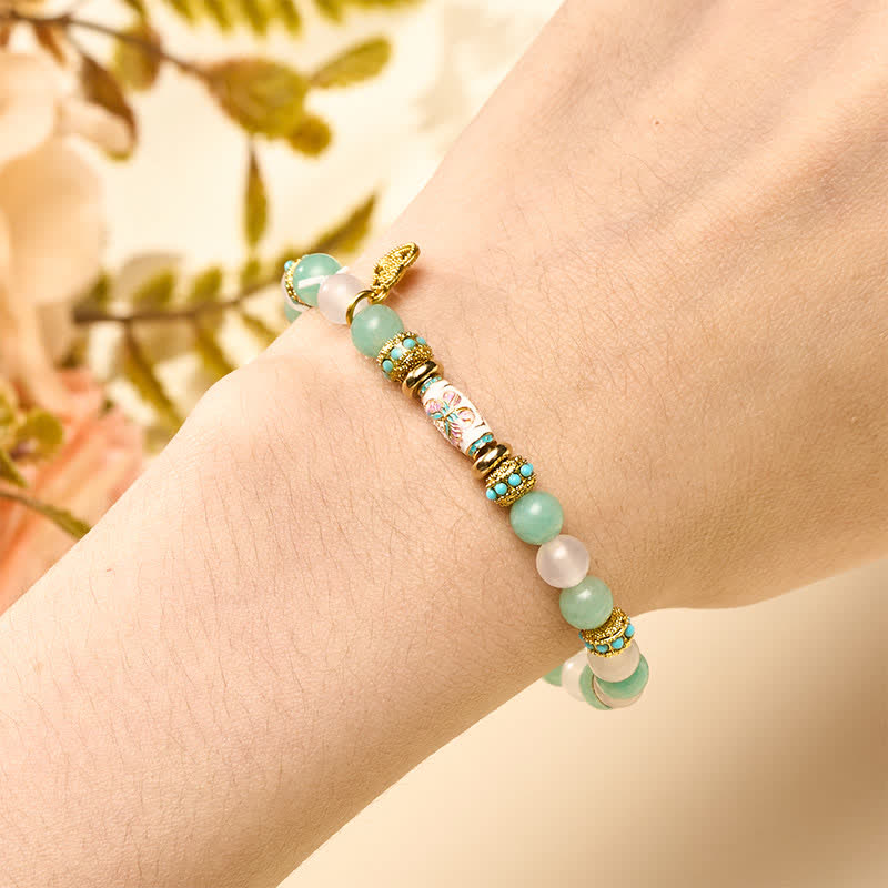Buddha Stones Bracelet à perles rondes polies à la main en agate blanche amazonite émaillée et perles papillon - image 4