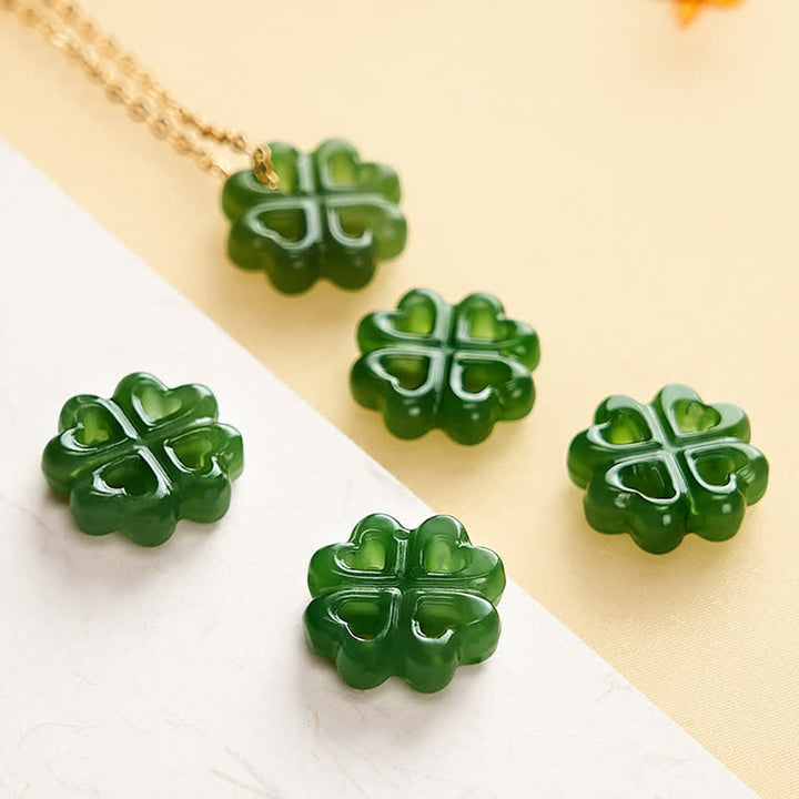 Buddha Stones Collier pendentif trèfle à quatre feuilles en jade sculpté à la main - image 8