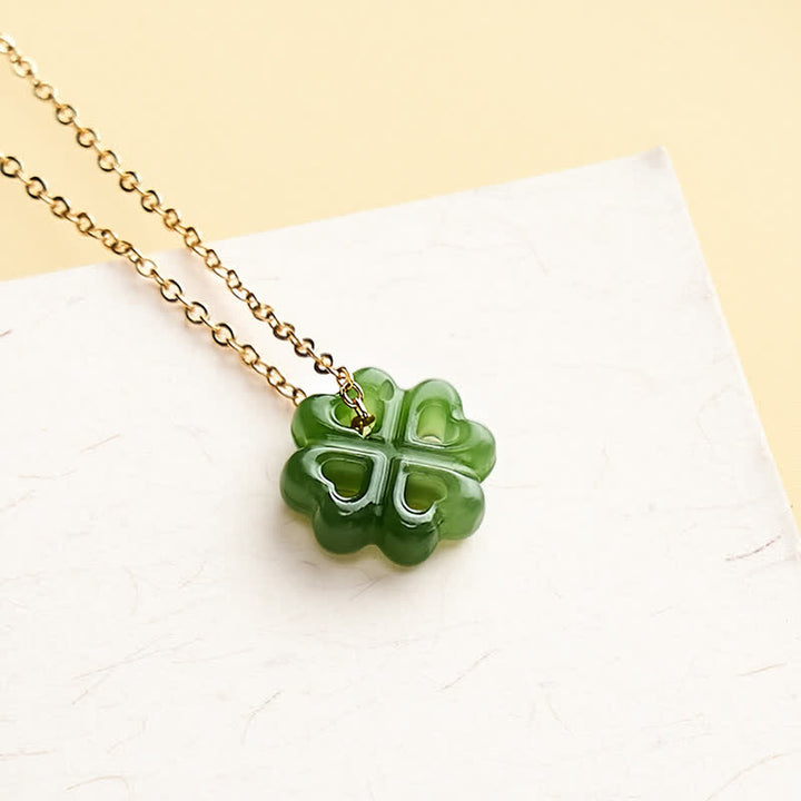 Buddha Stones Collier pendentif trèfle à quatre feuilles en jade sculpté à la main - image 1