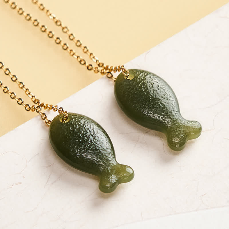 Buddha Stones Collier pendentif Jade Little Fish Luck sculpté à la main - image 3