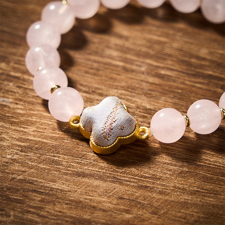 Buddha Stones Bracelet à breloques fait main en brocart de quartz rose avec trèfle à quatre feuilles et symbole de bénédiction - image 3