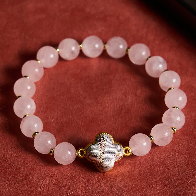 Buddha Stones Bracelet à breloques fait main en brocart de quartz rose avec trèfle à quatre feuilles et symbole de bénédiction - image 1