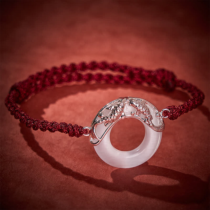 Buddha Stones Bracelet en jade blanc avec carpes koï et cordon rouge, symbole de richesse - image 1