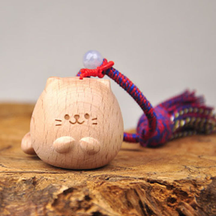 Buddha Stones Porte-clés porte-bonheur en bois clair sculpté à la main avec pompon chat, symbole d'ancrage - image 4