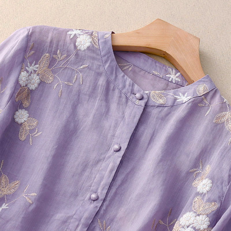 Chemise à manches courtes et col rond pour femme, ornée de pétales brodés et de Buddha Stones - image 1