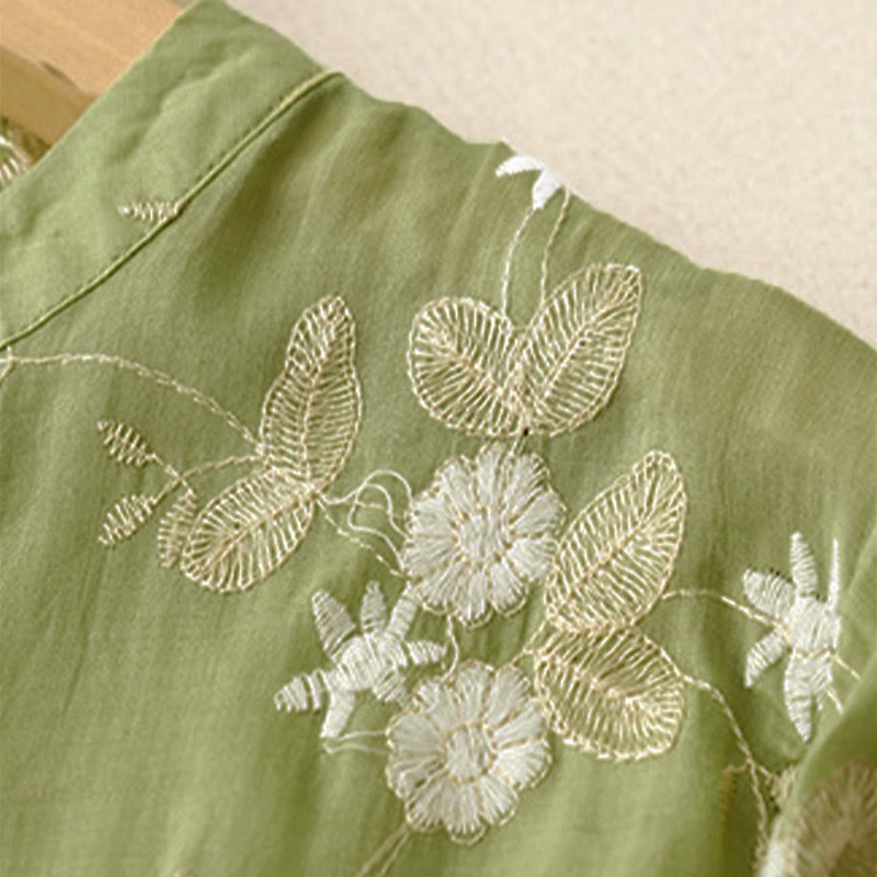 Chemise à manches courtes et col rond pour femme, ornée de pétales brodés et de Buddha Stones - image 14