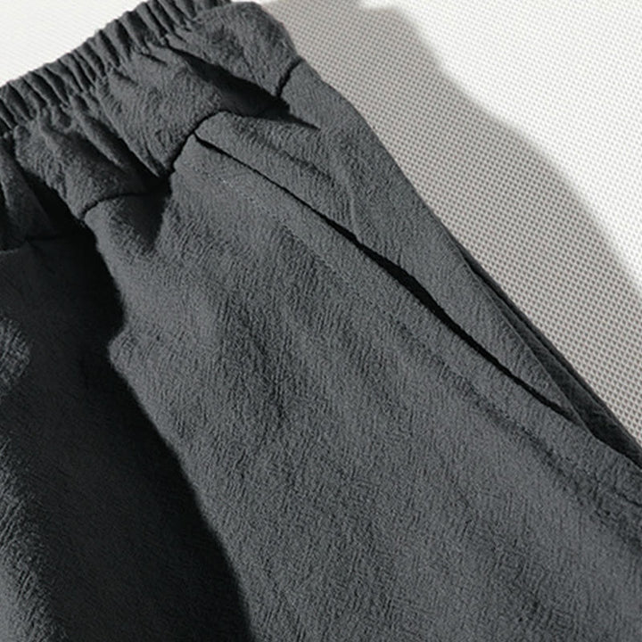 Ensemble de vêtements de méditation pour homme Buddha Stones (2 pièces) : T-shirt uni à col cranté, short large à poches. - image 13