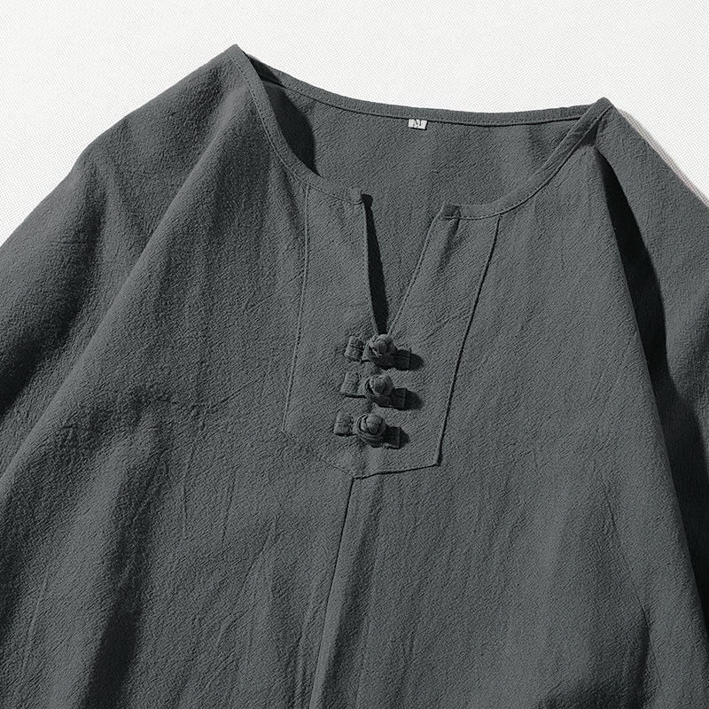Ensemble de vêtements de méditation pour homme Buddha Stones (2 pièces) : T-shirt uni à col cranté, short large à poches. - image 5