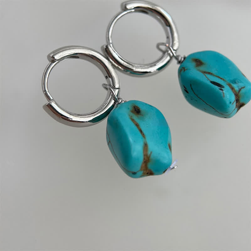 Buddha Stones Boucles d'oreilles tibétaines créoles de protection en turquoise synthétique faites à la main - image 3