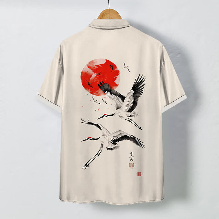Buddha Stones Chemise à manches courtes respirante pour homme, à boutons et motif de grue volante et soleil rouge - image 1