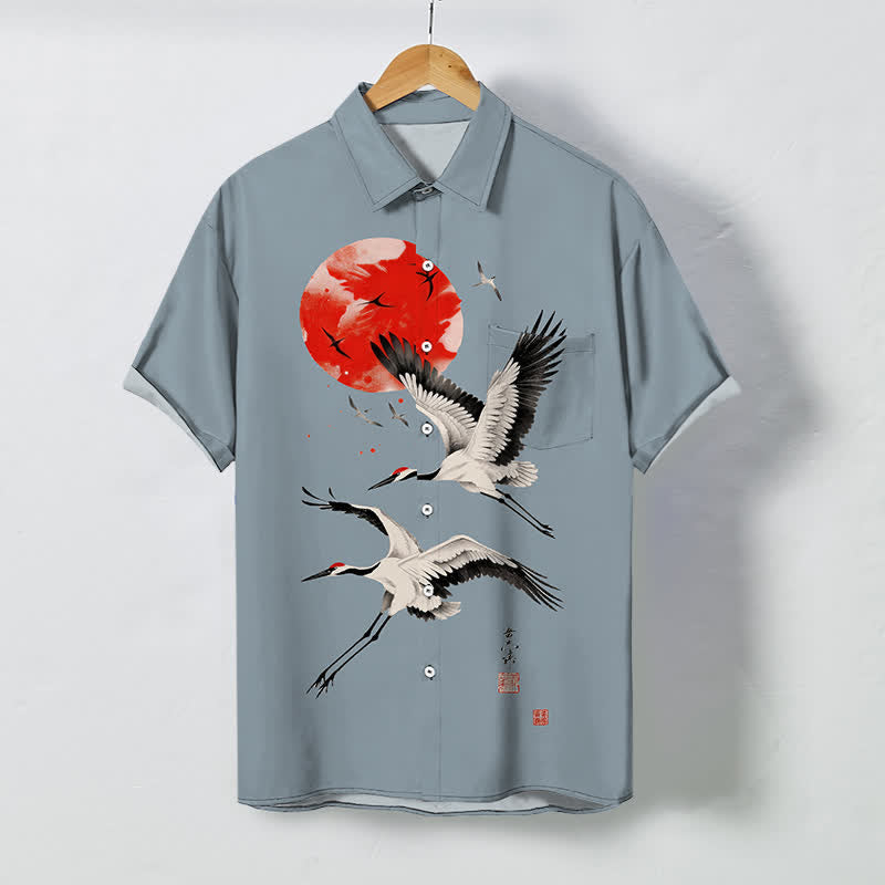 Buddha Stones Chemise à manches courtes respirante pour homme, à boutons et motif de grue volante et soleil rouge - Bleu acier clair - US/UK/AU48，EU58 (4XL) - image 5