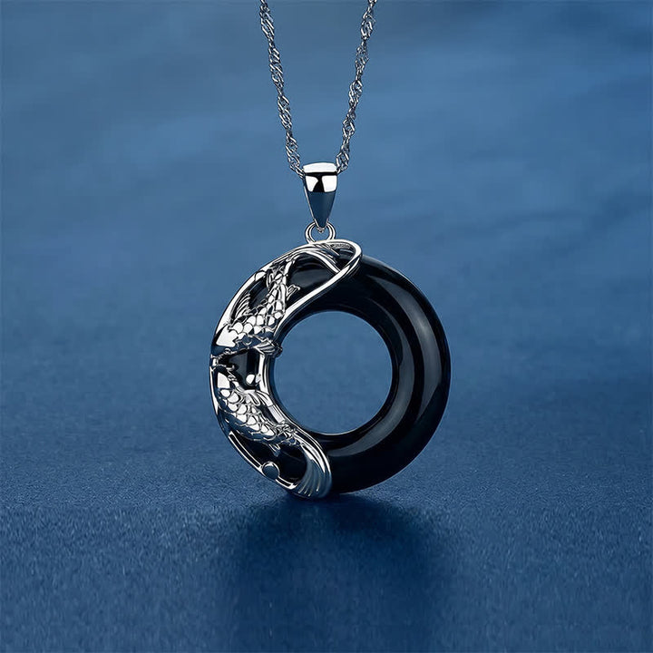 Buddha Stones Collier pendentif boucle de paix circulaire en obsidienne noire représentant une carpe koï porte-bonheur - image 2