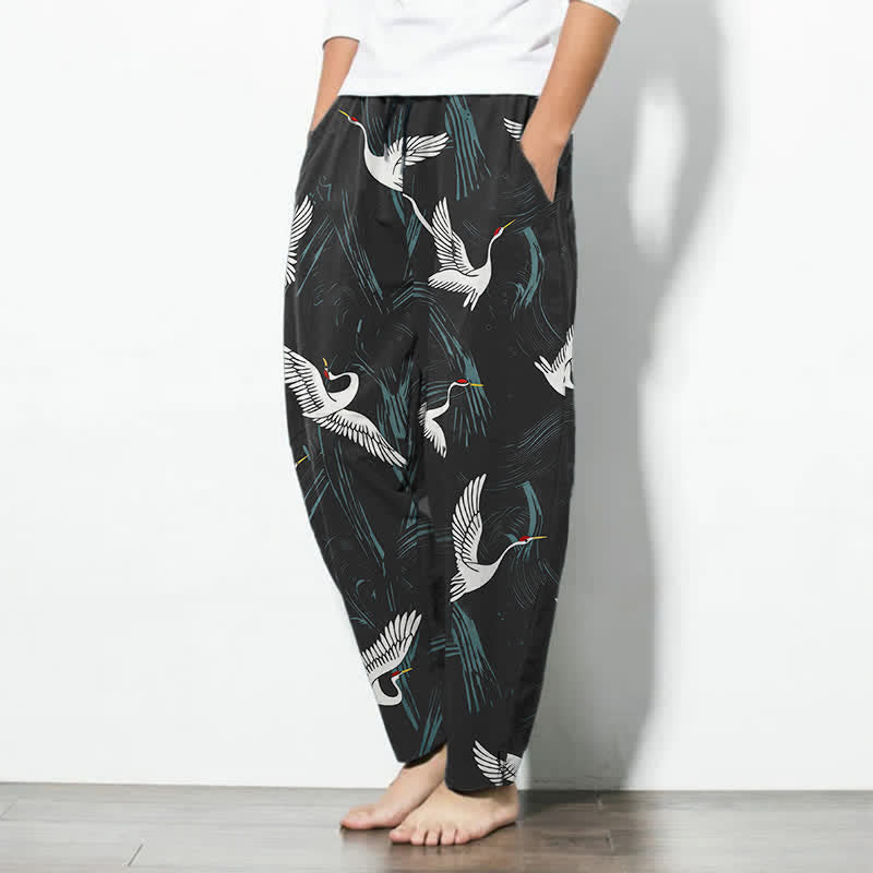 Buddha Stones Pantalon fuselé pour homme en pur coton noir et blanc à motif de grues, avec cordon de serrage et poches. - image 1