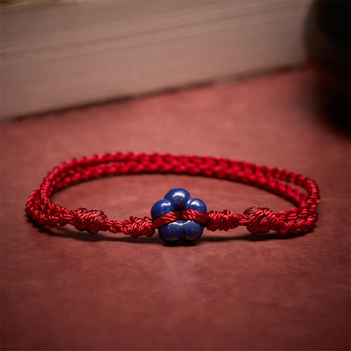 Buddha Stones Bracelet porte-bonheur en fil rouge de lapis-lazuli tissé à la main avec fleurs - Lapis-lazuli (Tour de poignet : 14-19 cm) - image 0
