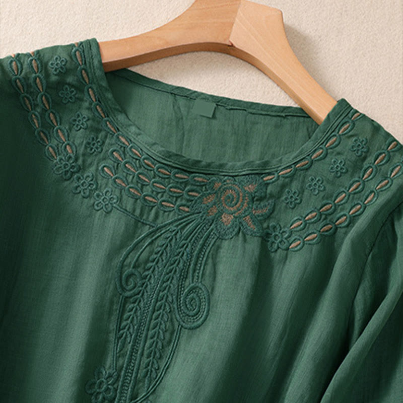 T-shirt femme à col rond et manches courtes bouffantes, orné de broderies florales unies et de Buddha Stones - image 20