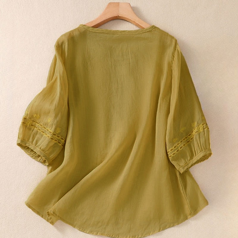 T-shirt femme à col rond et manches courtes bouffantes, orné de broderies florales unies et de Buddha Stones - image 13
