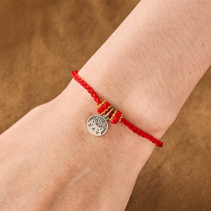 Buddha Stones Bracelet tressé rouge et noir en argent sterling 925 avec pendentif rond représentant un chaton mangeant du poisson, symbole de prospérité. - image 8