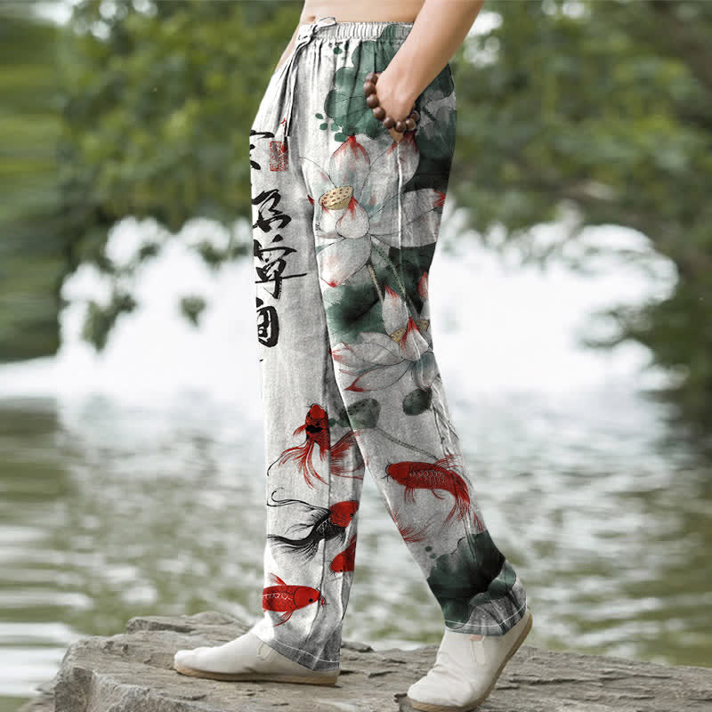 Buddha Stones Pantalon fuselé pour homme en coton avec poches, motif de carpes koï et lotus délavé à l'encre - image 1