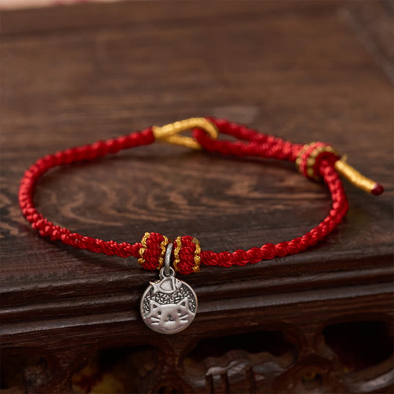 Buddha Stones Bracelet tressé rouge et noir en argent sterling 925 avec pendentif rond représentant un chaton mangeant du poisson, symbole de prospérité. - Rouge foncé (Tour de poignet 14–18 cm) - image 10