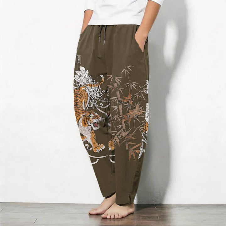 Buddha Stones Pantalon fuselé pour homme en pur coton, motif tigre rugissant et bambou, avec cordon de serrage et poches - image 1