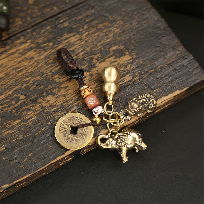 Buddha Stones Porte-clés en laiton en forme d'éléphant, de cinq pièces d'empereur et de gourde Pi Xiu, symboles de sagesse - Pièces Pi Xiu Gourde - image 0