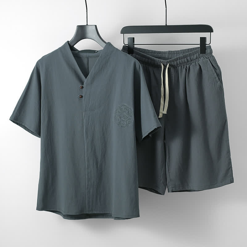 Buddha Stones Ensemble 2 pièces style Tang décontracté, broderie, en coton et lin uni, manches courtes, short, vêtement de méditation pour homme avec poche - Gris terne - US/UK/AU54, EU64 (9XL) - image 0