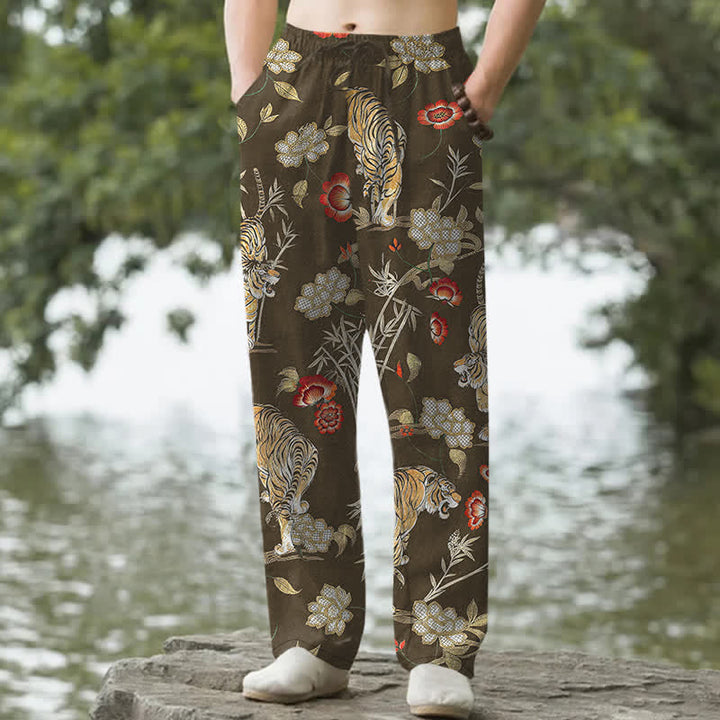 Buddha Stones Pantalon fuselé pour homme en coton à motif floral bambou et tigre, avec poches - Terre de sienne - US/UK/AU50，EU60 (5XL) - image 6