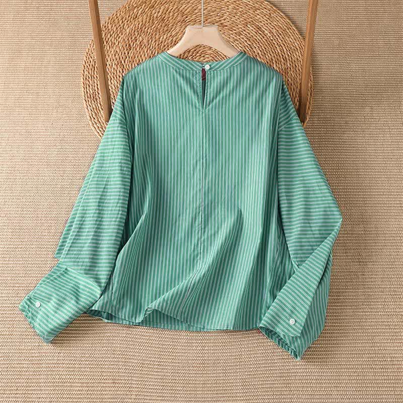 Buddha Stones T-shirt à manches longues pour femme, style minimaliste printanier, rayé vert, col rond. - image 1