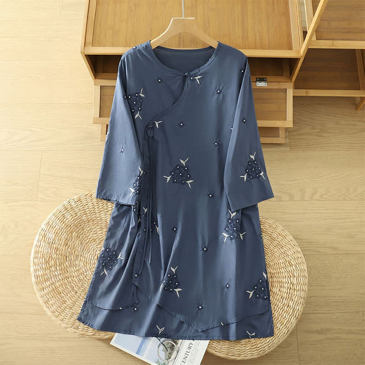 Buddha Stones Robe d'été décontractée à broderies florales, col rond, manches trois-quarts et poches pour femme - SteelBlue - US14, UK/AU18, EU46 (2XL) - image 0